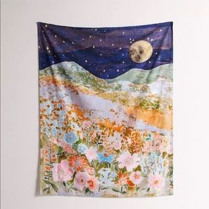 UO moon tapestry